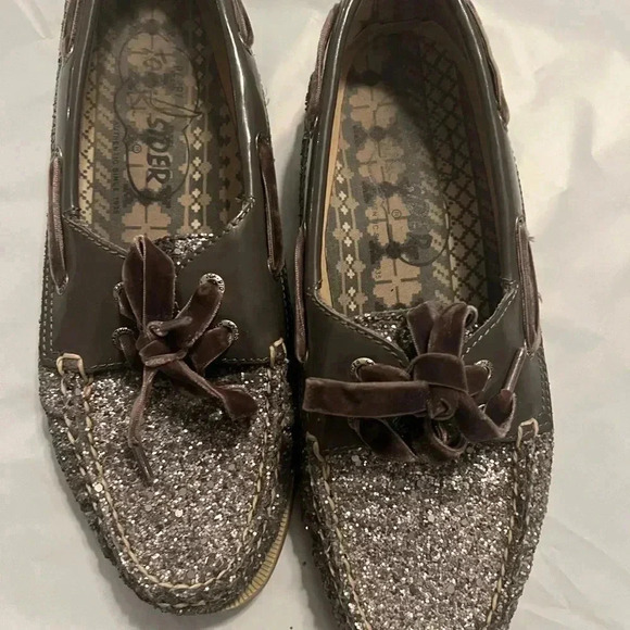 Sperry glitter silver loafers size 7.5 - Picture 2 of 9